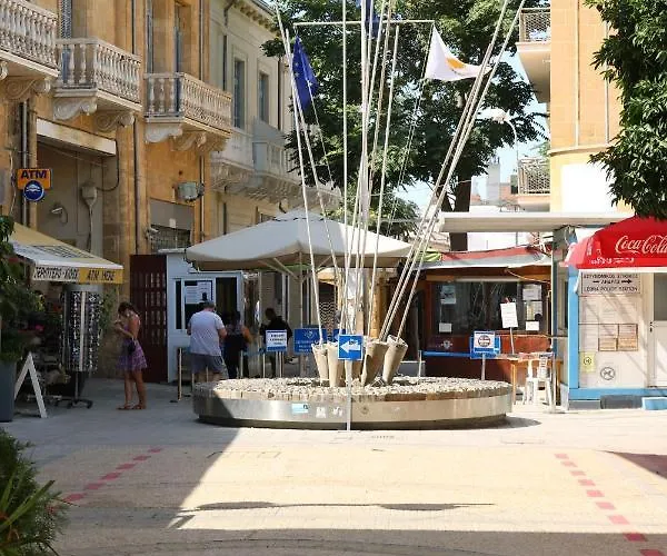 Auberge de jeunesse Costas Action 2 *