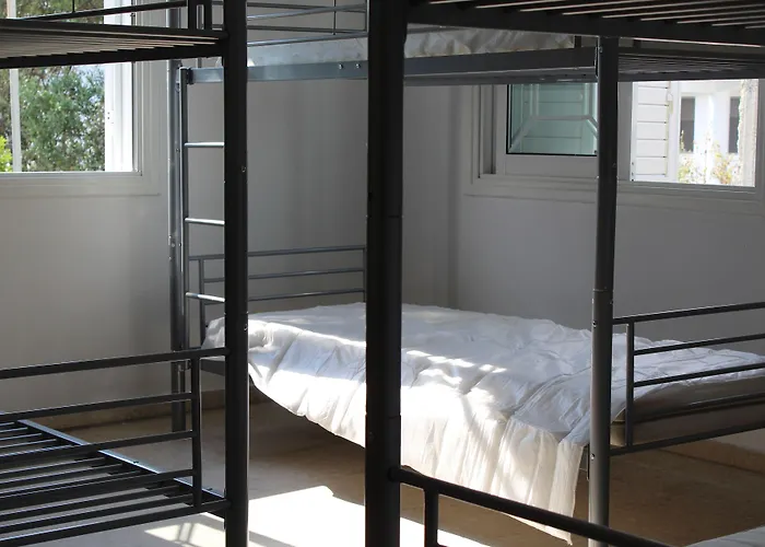 Costas Action 2 Hostal *