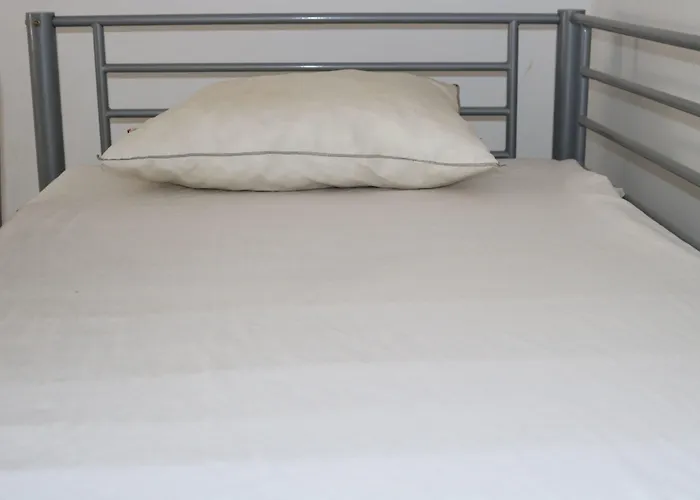 Costas Action 2 Hostel Λευκωσία